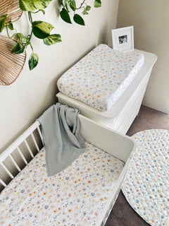 Cuddle Bug & Co Cot Sheet Meadow